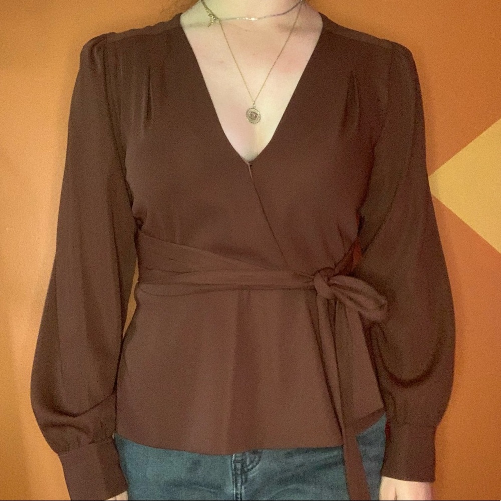 Aritzia Babaton blouse